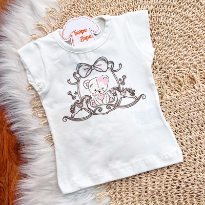 Conj. Blusa Ursinha com Cavalinhos de Brinquedo e Short - Off White e Marom